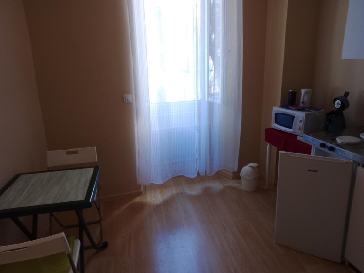 Le Moderne Veynes - Location D'Appartements A La Nuitee المظهر الخارجي الصورة